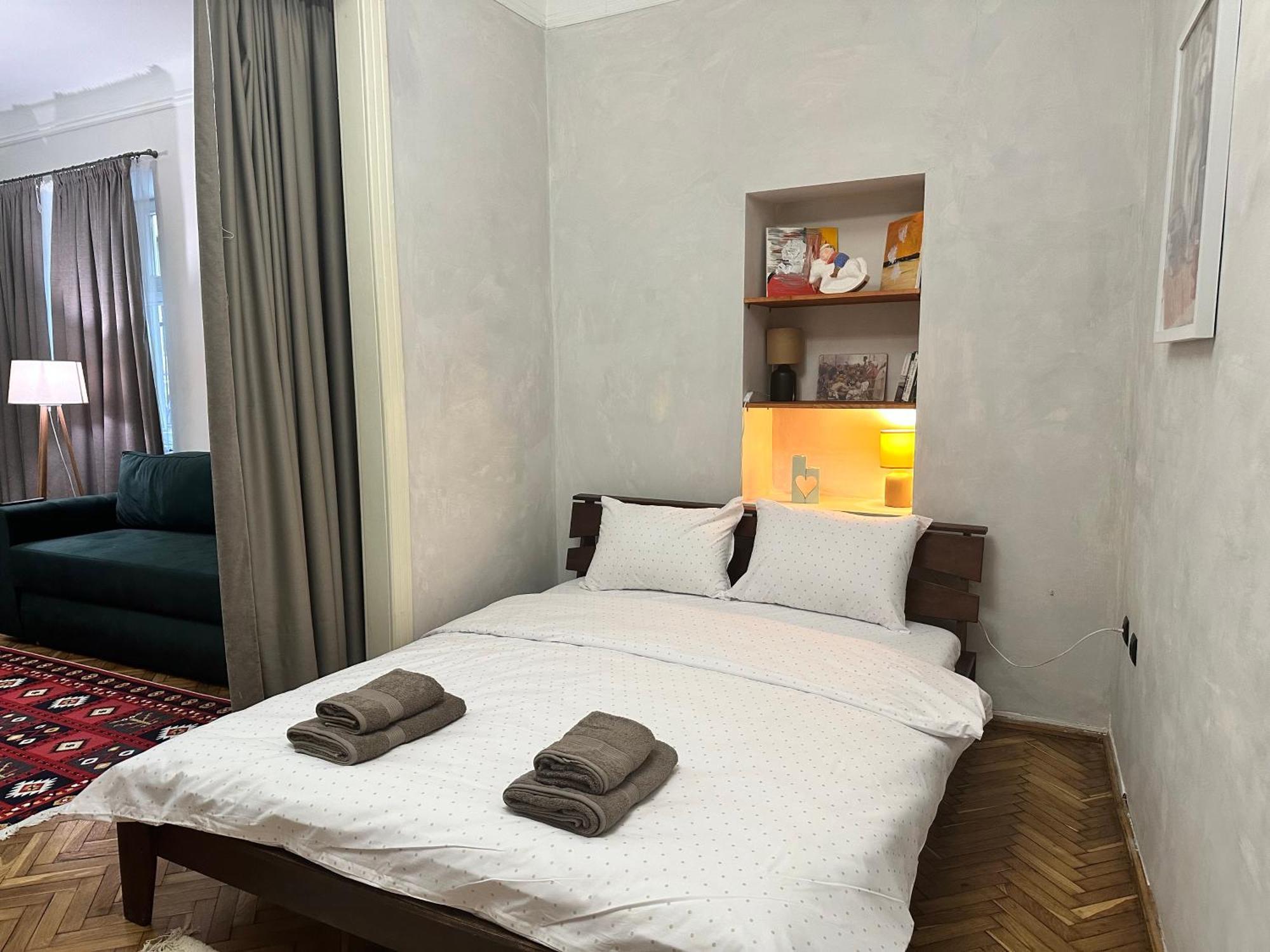 Art Apartment On Kylisha Str Lviv Eksteriør bilde